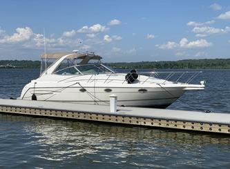 36 Ft MAXUM Luxury Sport Yacht Cruising the DMV! 