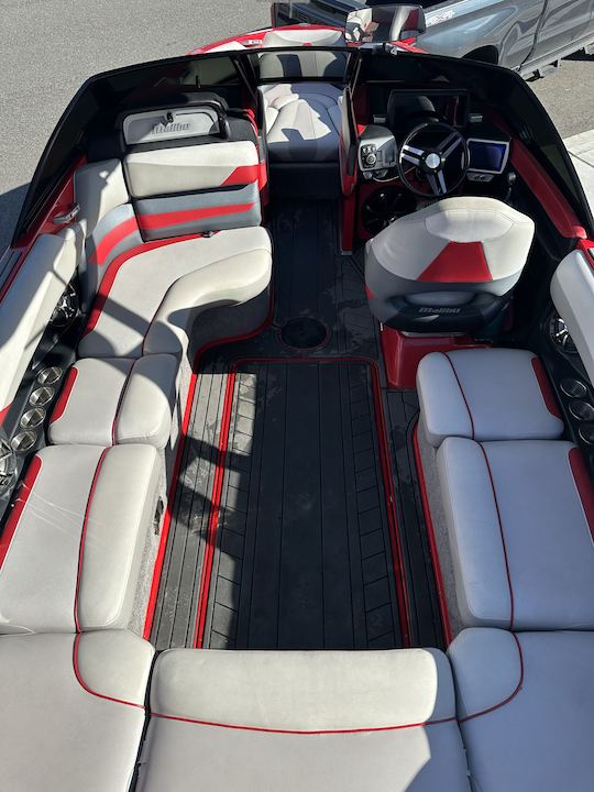 Malibu Wakesetter 23 LSV