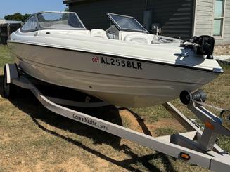 Fish and Ski for rent near Lake Jordan/Martin | 19ft Stingray Boat