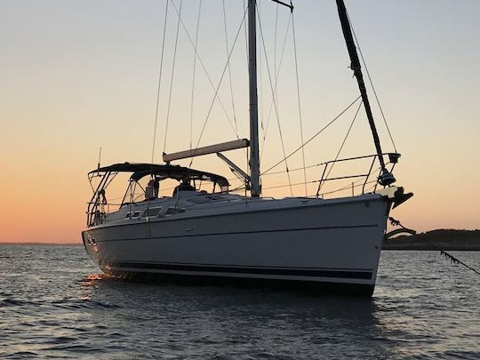 Sailing Adventure Aboard 44' Hunter Sailboat