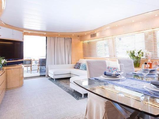 Luxury yacht in Barcelona - rental per hours , rental per days