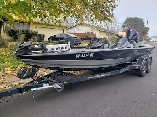 Barco de pesca de robalo Vexus AVX2080 de 20 pés com localizadores 