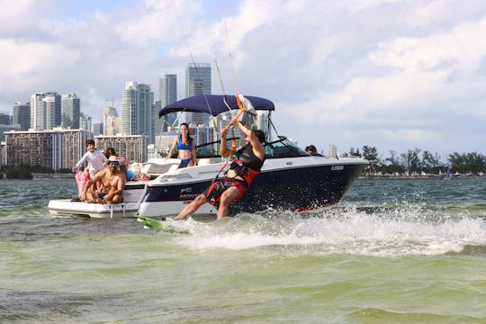 Let's enjoy Miami from a different perspective! Boat Monterey 258 SS 25ft 