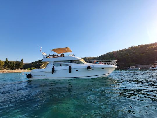 Yate a motor Jeanneau Prestige 46 Fly en Split, Croacia