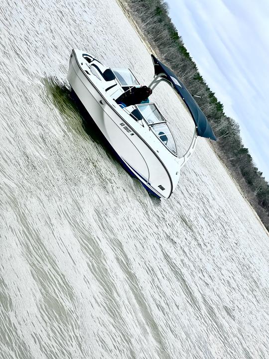 FunDay Getaway! Captain Included! 24' twin engine jet boat