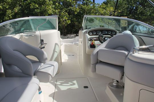 26' Searay Sundeck in Miami, Florida!