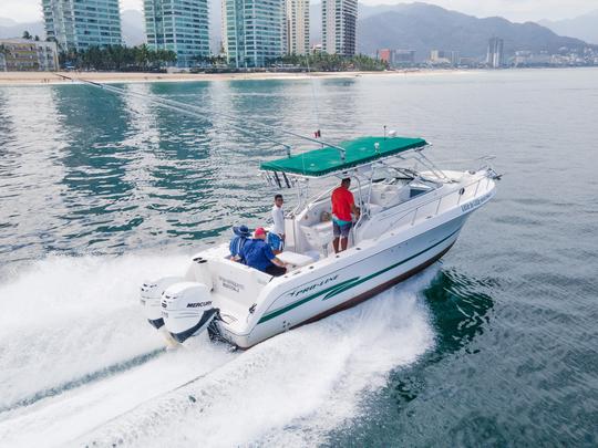 Lancha a motor Pro-Line de 32 pies para su escapada en el mar en Puerto Vallarta.