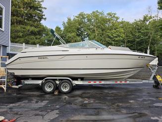 Regal Ventura 1994 - Visitez votre lac/rivière préféré dans le sud du New Hampshire