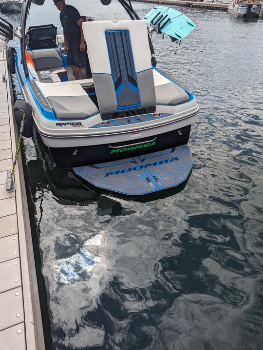 Moomba Mondo Surf Edition in Lakeside