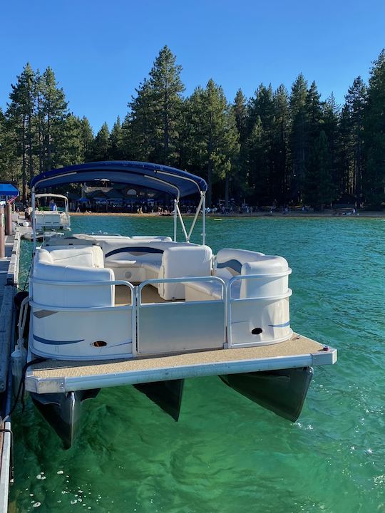 Discover the Ultimate On-Water Experience: Rent Our 24-Foot Sweetwater Pontoon