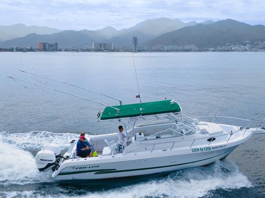 Lancha a motor Pro-Line de 32 pies para su escapada en el mar en Puerto Vallarta.