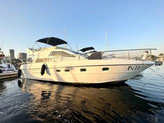 Alquiler de yate a motor Finesse Intermarine de 44 pies en Río de Janeiro, Brasil 💎