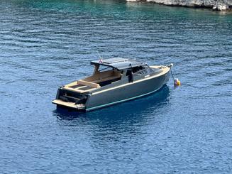 Colnago 35 Hard top Motor Yacht in Split