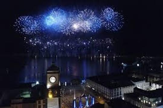 Soirée d'actualités sur la rivière avec un feu d'artifice impressionnant 31/12/24