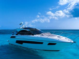 Sunseeker 55ft Cancún Yacht for Charter in Cancún, Quintana Roo