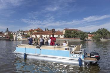 Excursion en bateau-bière à Prague, avec bière à volonté !