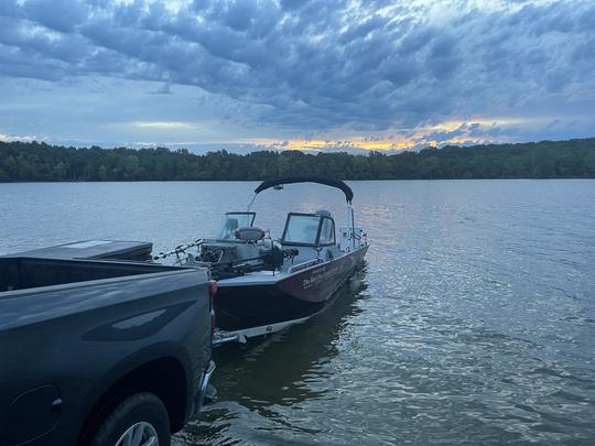 Viajes de pesca con servicio completo en Percy Priest en el gran G3