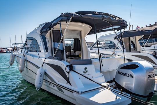 Iate a motor Beneteau Antanres 8 para alugar