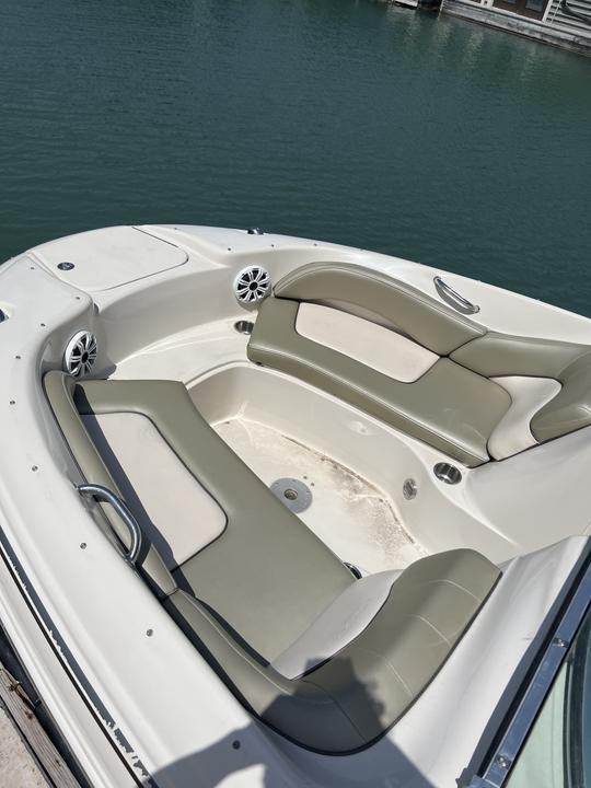 Bateau à moteur Sea Ray Sundeck 200 + tubing sur le LAC LBJ