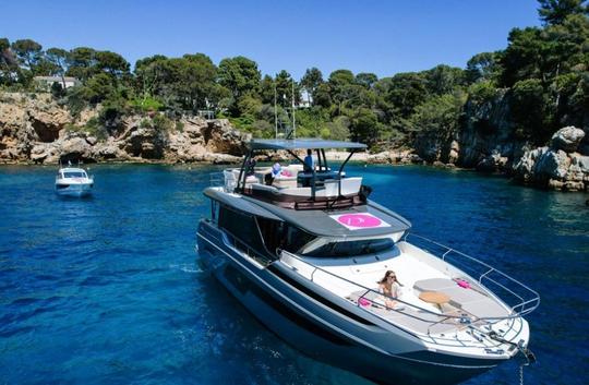 Luxury Prestige X60 Power Mega Yacht Rental in Cote d'Azur, France