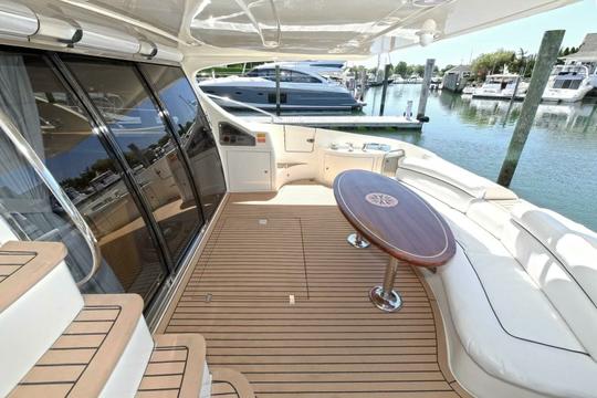 Iate de luxo italiano Azimut Flybridge de 62 pés para alugar (MPY #6) em Chicago, Illinois