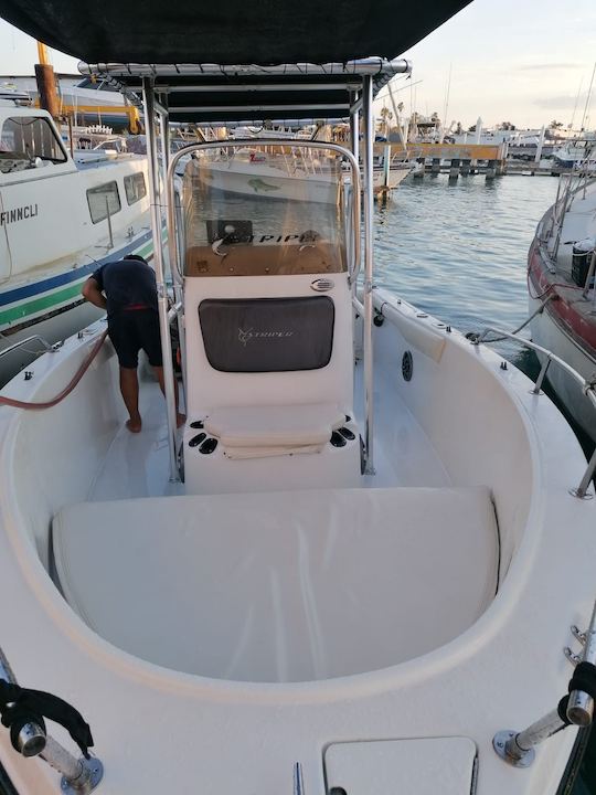 Seawind 22 ft, the best motorboat for your summer getaway.