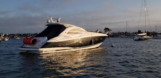 Location d'un yacht de luxe Sunseeker de 56 pieds !