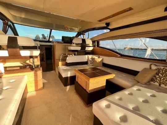 Iate de luxo Azimut 53' Flybridge