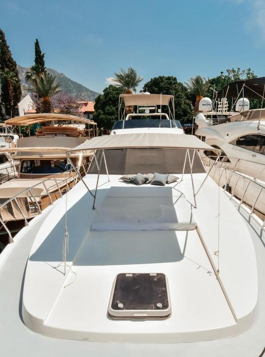 Méga-yacht de 72 pieds à 3 cabines à Mugla, Turquie