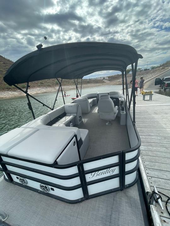 15 Passengers Bentley Tritoon with 250 Hp Motor at Lake Pleasant