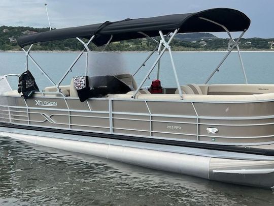 New 26' Pontoon with Diving Board!