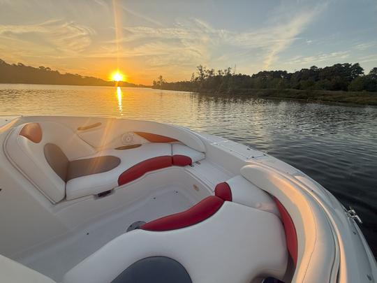 Spacious Deck Boat in Clear Lake, TX