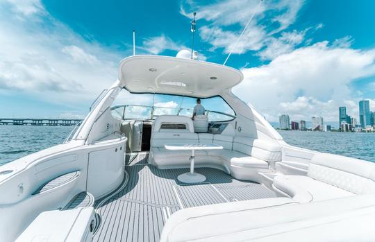 Yacht Majesty: barco espacioso para eventos inolvidables