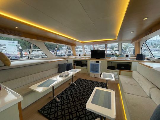 Maximum 2 – 47ft Catamaran Private Yacht Charter in Singapore