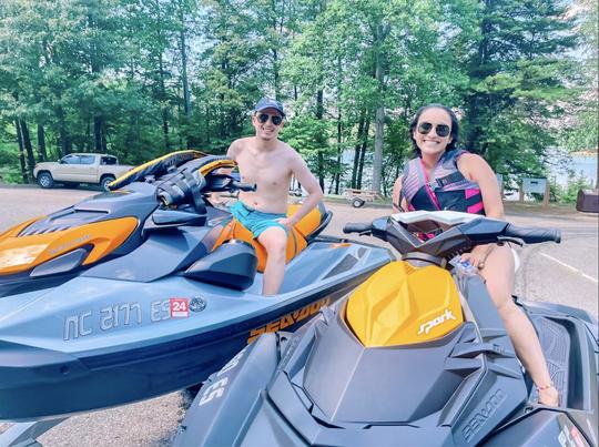 Fun in the Sun Lake Norman!! 2024 Sea Doo with Bluetooth speakers!!