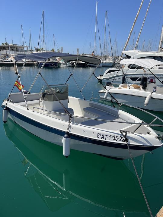 Marinello 17 Open sem licença em Torrevieja