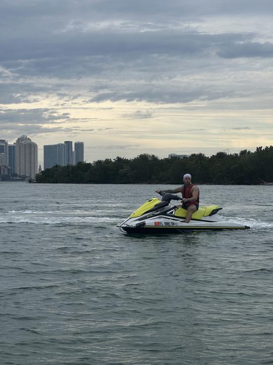 Tour y alquiler de motos acuáticas en Miami Beach 