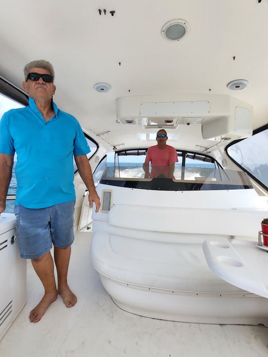 Amazing 58ft Sea Ray luxury yacht with Captain Steve 