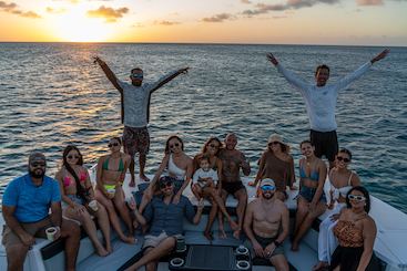 Catamarán privado de 45 pies para cruceros por la playa, buceo privado y viaje al atardecer