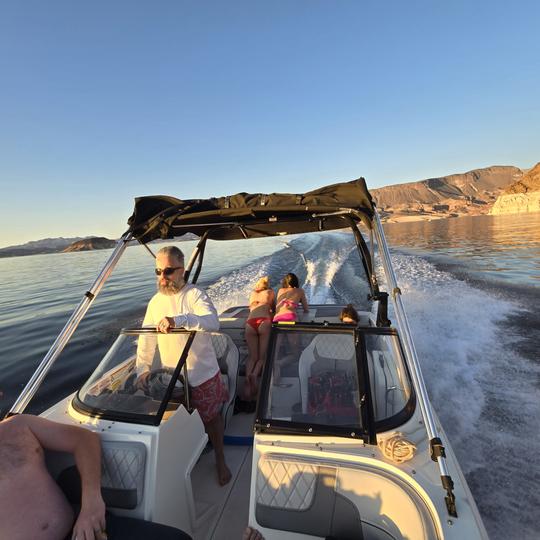 Location de bateaux sur le lac Mead, près de Las Vegas ! Fais la fête et laisse-moi conduire ! 