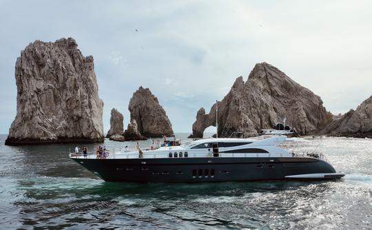 Luxo e elegância incomparáveis no Leopard 34M em Los Cabos