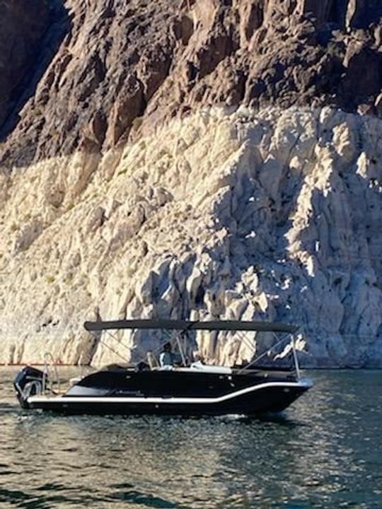 Lago Mohave: ¡Pontón de lujo para alquilar! ¡Bueno para hasta 15 personas! GB03