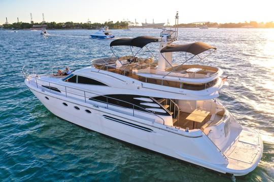 Incroyable yacht Flybridge de 68 pieds à Cancún et à Isla Mujeres 