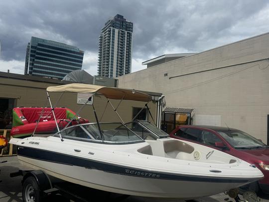 Speedboat Four Winns H180 for rent. No license required