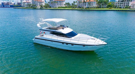 50 FT AZIMUT  LUXURY YACHT! PLUS 1 HOUR FREE JET SKI or 1 ADDITIONAL HOUR !!