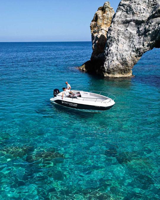 Location de bateau Eden Deck de 21 pieds à Skiathos, Grèce