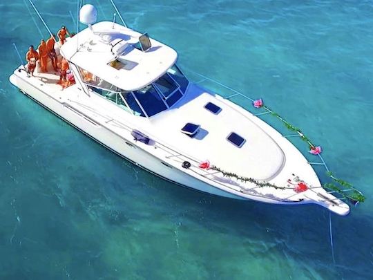 Enjoy Oahu’s south shore and Waikiki on Rubicon, a beautiful 45’ private yacht