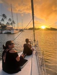 Aluguer de barcos ao pôr do sol e passeios de um dia personalizados com o 28.5 Hunter Yacht