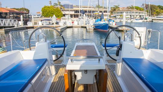 LINDO — IATE À VELA BENETEAU DE 38 PÉS _PERFEITO PARA CATALINA (MAPA: 2022-32)