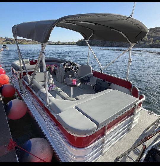 2021 luxuosa faixa de bandeja Berkshire de 23 pés para alugar na cidade de Lake Havasu, Arizona